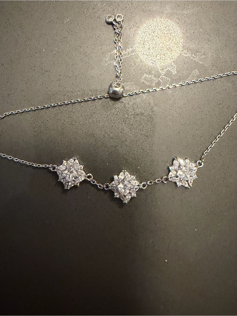 NWOT Delicate 925 Silver Starburst Cubic Zirconia Bracelet - White - Picture 2 of 2